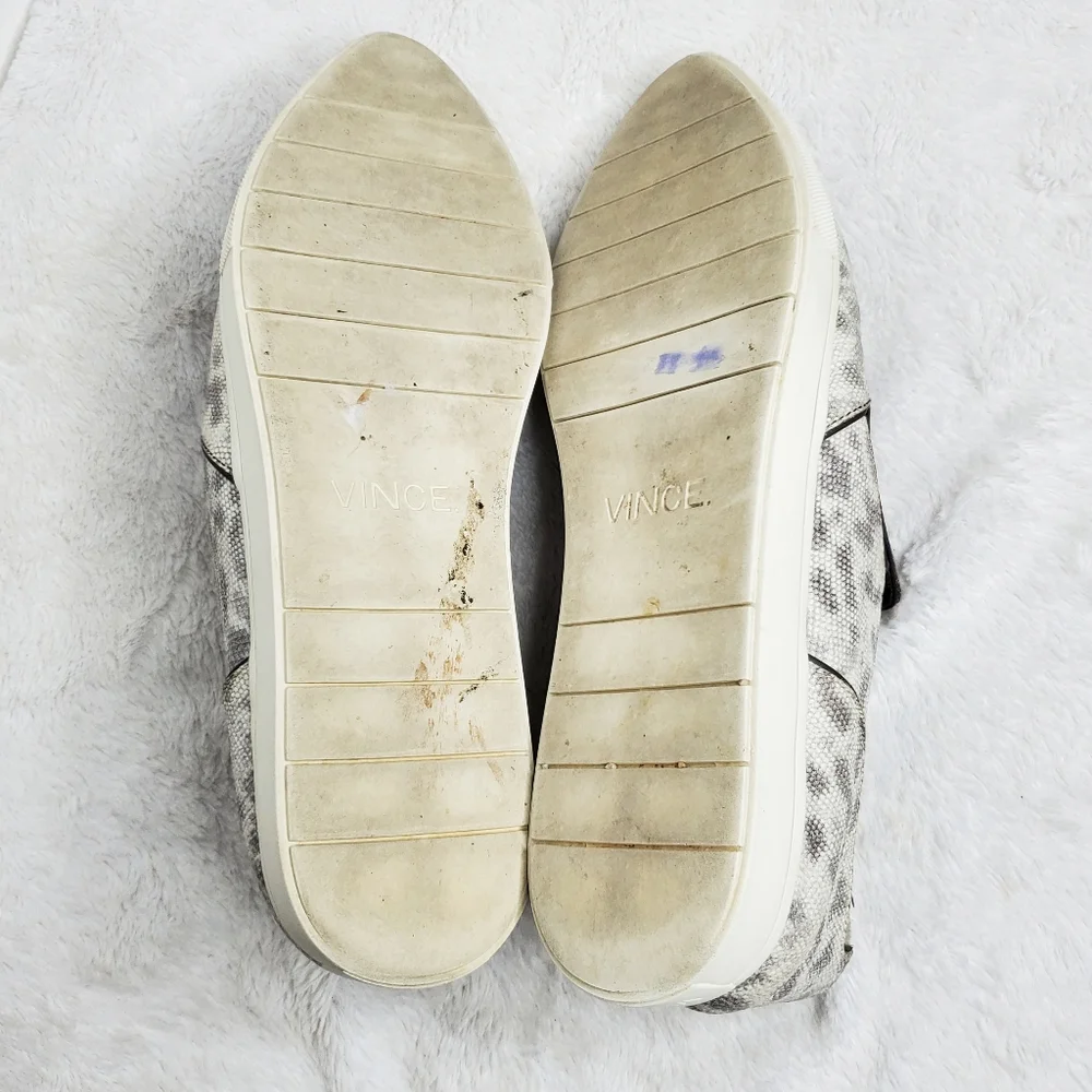 Vince Paeyre Embossed Pointed Cap Toe Slip-On Sneakers - Picture 4 of 11